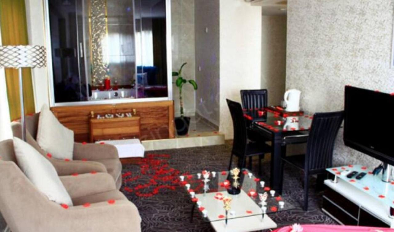 The Tuyap Ozyurtlarsuites Istanbul Exterior foto