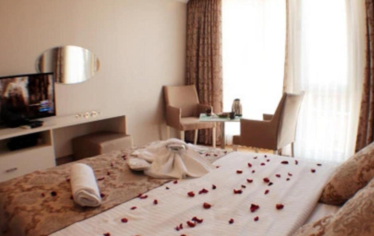 The Tuyap Ozyurtlarsuites Istanbul Exterior foto